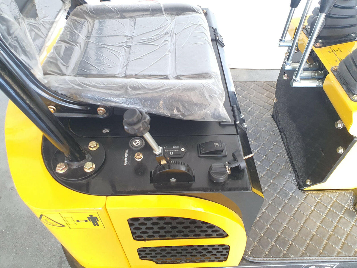 1 Ton, B&S Engine Mini Excavator | AGT-QH12